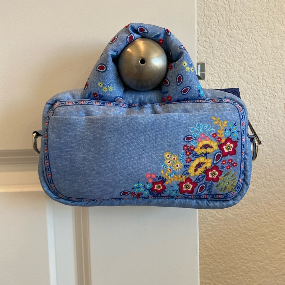Brighton Love Bandana Cross Body Organizer Bag NWT - Picture 5 of 16